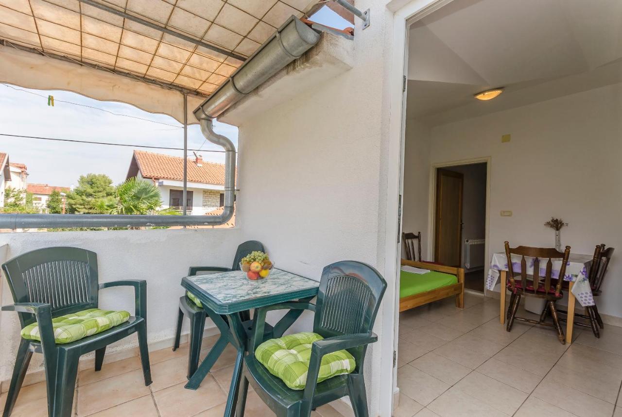 Apartments Mira I Vodice Exterior photo